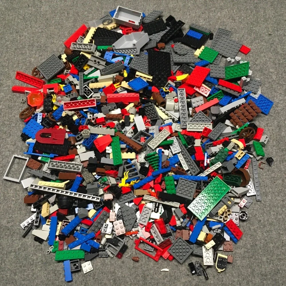 1.5 LB Castle LEGO Black Knight Falcon Fantasy King's Bulk Lot Various Pieces